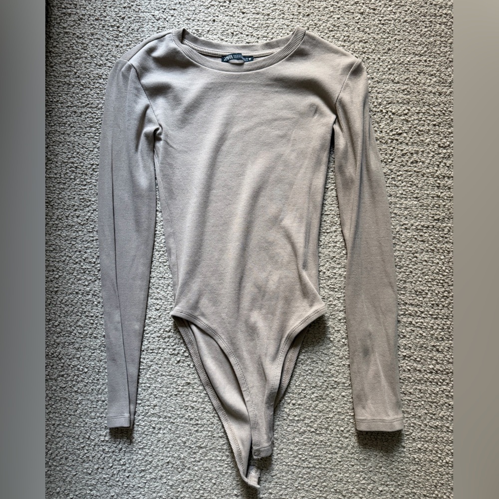 Zara Ribbed Long Sleeve Bodysuit in Taupe Beige